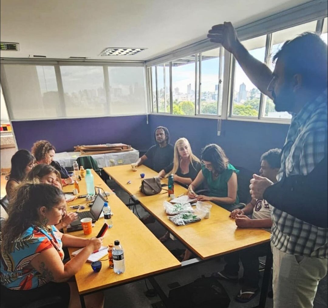 Ideias inovadoras, escrita criativa de projetos e IA com MNPR